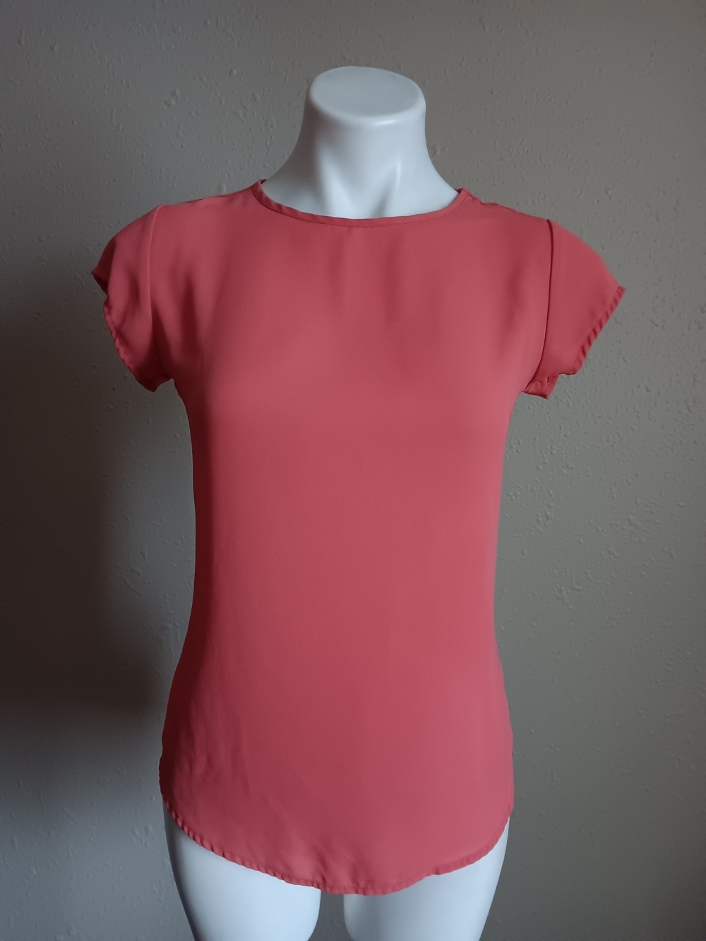 Van Heusen Coral Short-Sleeve Crew Neck Blouse